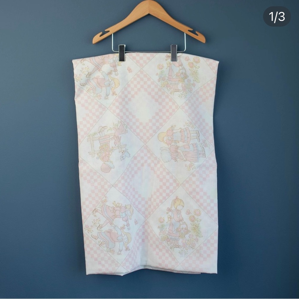2/$20- Vintage cottagecore girls flat sheet